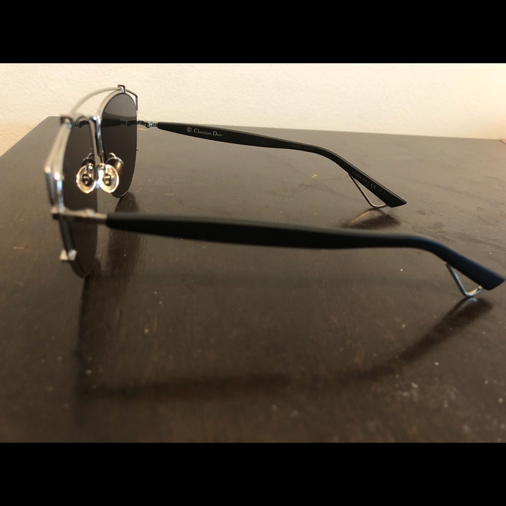 Christian Dior Technologic Sunglasses - Picture 5 of 8